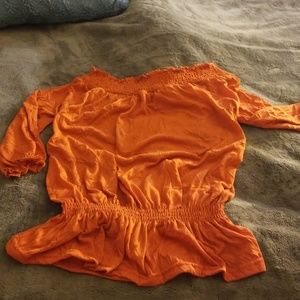 💥3 for $21💥Off shoulder, gathered waist top